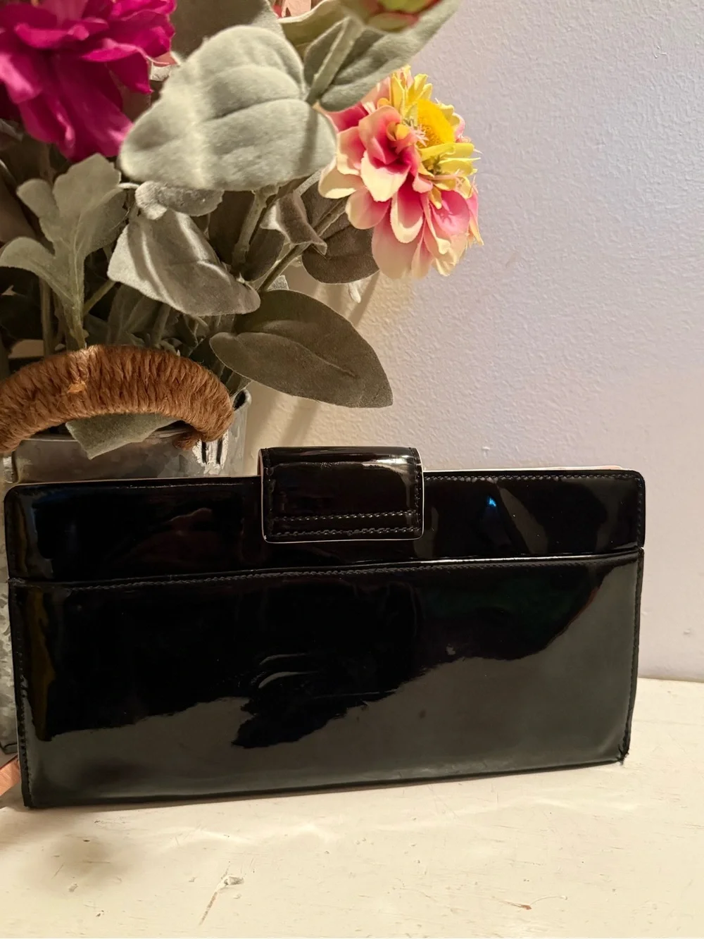 Kate Spade  Large Black Patent Leather Clutch Classic Card Holder Zipper  Pocket